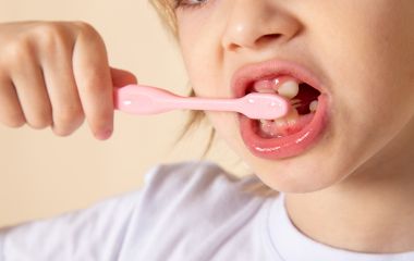 Огляд дитячих зубних щіток 