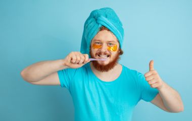 Як правильно доглядати за зубами