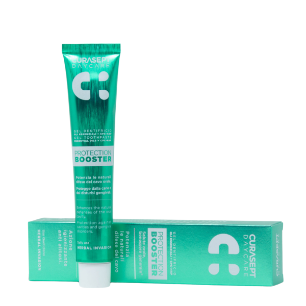 Зубна паста CURASEPT DAYCARE PROTECTION BOOSTER HERBAL INVASION, комплексна дія, 75мл Зубна паста CURASEPT DAYCARE PROTECTION BOOSTER HERBAL INVASION, комплексна дія, 75мл